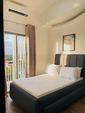 WV 20 Smooth Space Minimalist Apartment